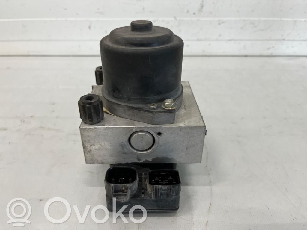 Toyota Hiace (H200) ABS Steuergerät 