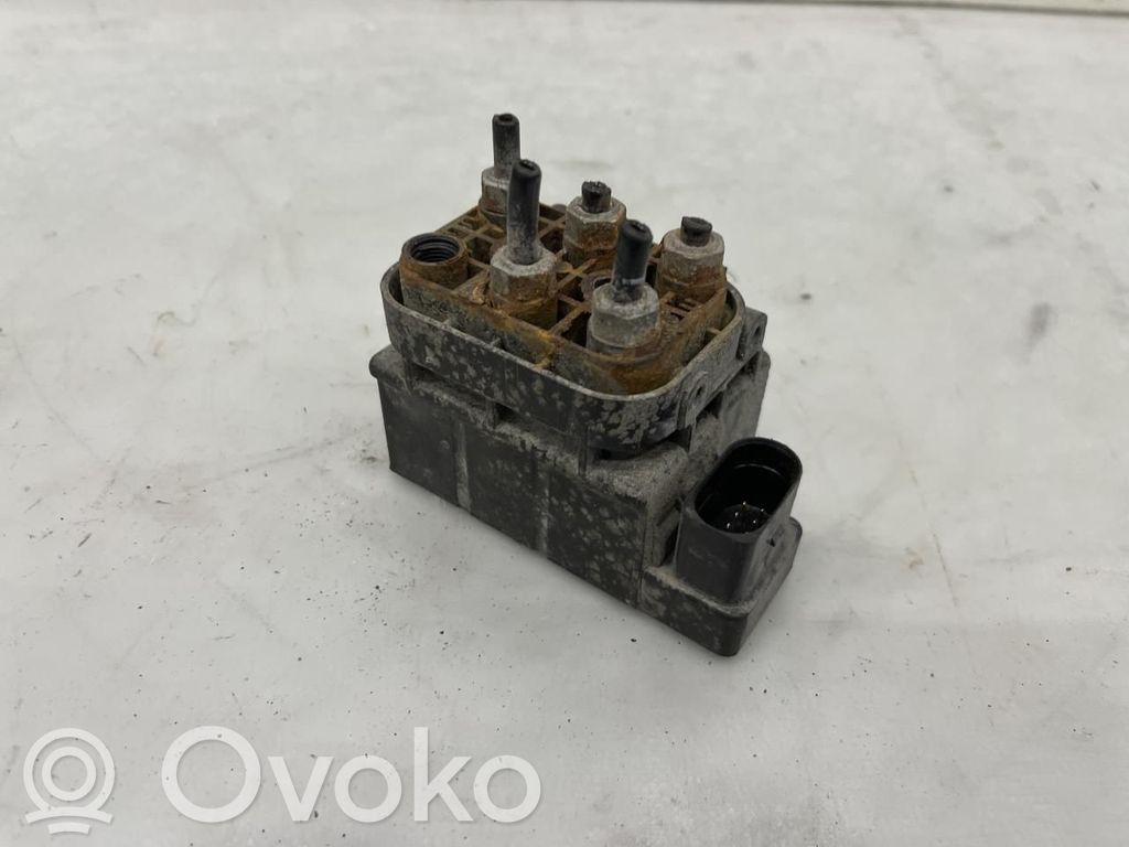 Porsche Panamera (970) Bloc supape suspensie pneumatică 