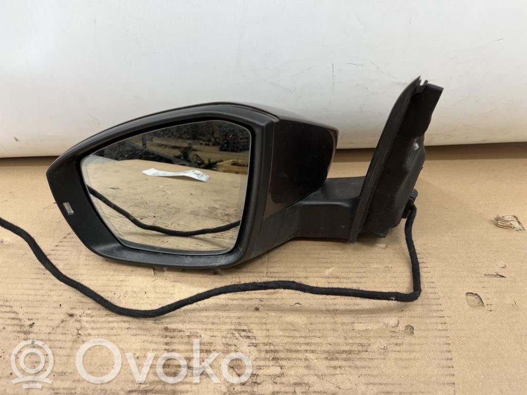 Skoda Octavia Mk3 (5E) Elektryczne lusterko boczne drzwi przednich 