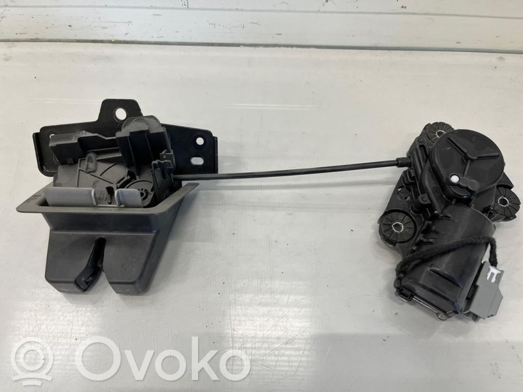 Volvo XC40 Blocco chiusura del portellone 