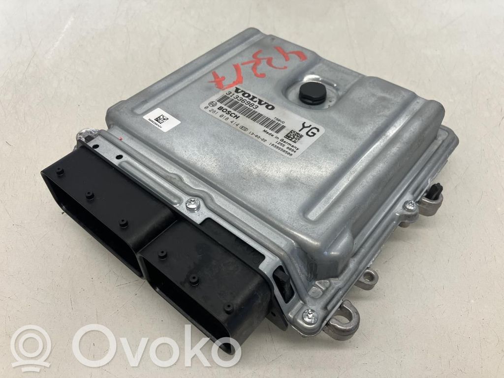 Volvo V40 Engine control unit/module ECU 
