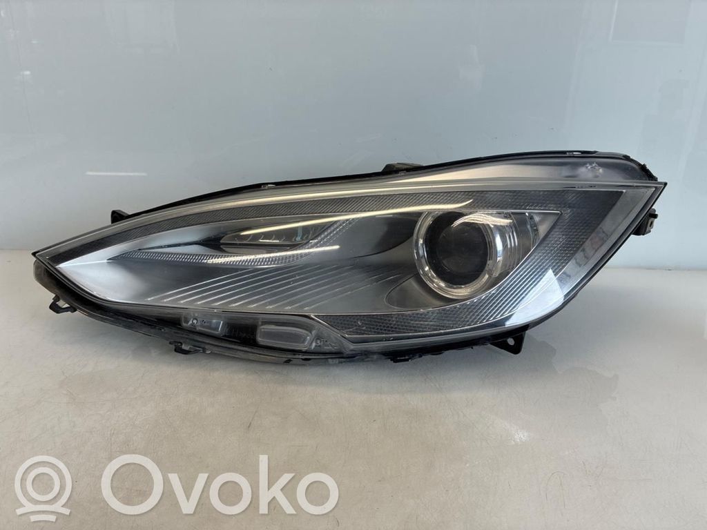 Tesla Model S Faro/fanale 