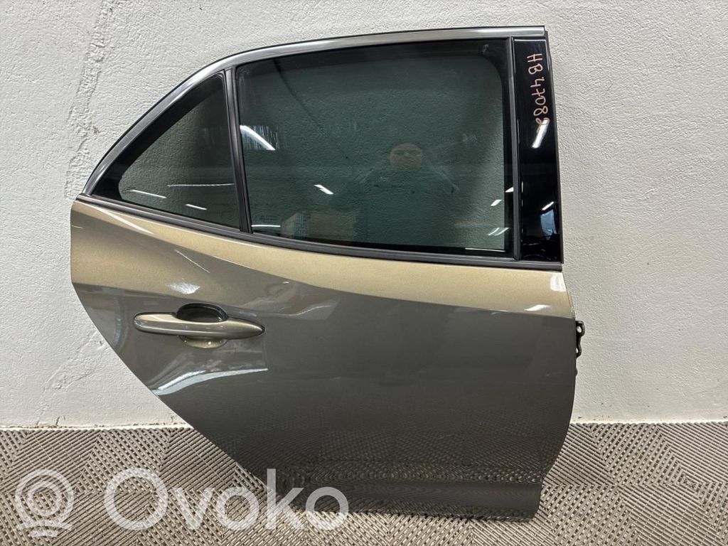 Toyota Corolla E210 E21 Galinės durys 