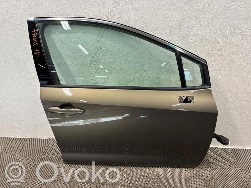 Toyota Corolla E210 E21 Durvis 
