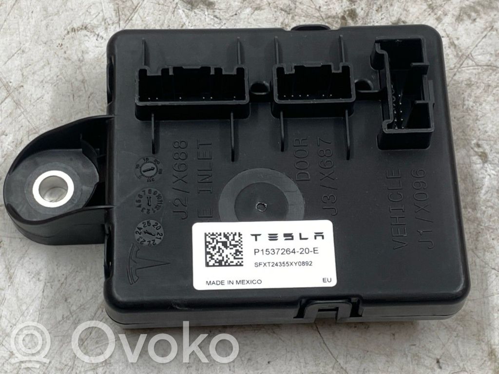 Tesla Model Y Juniper Otras unidades de control/módulos 