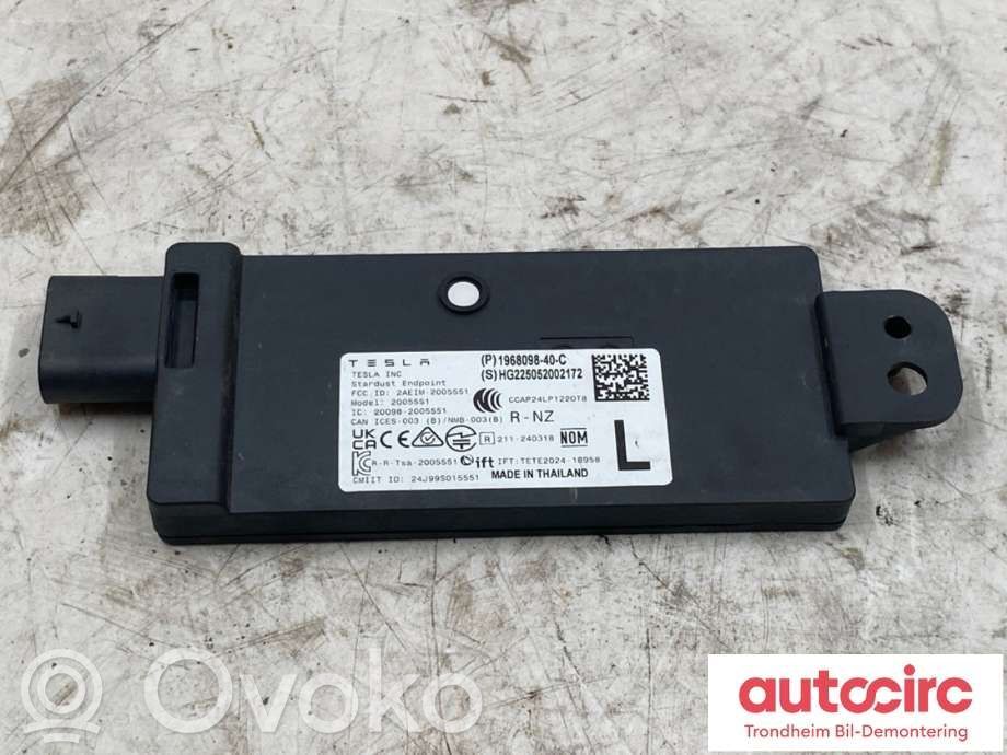 Tesla Model Y Juniper Bluetooth modulis 