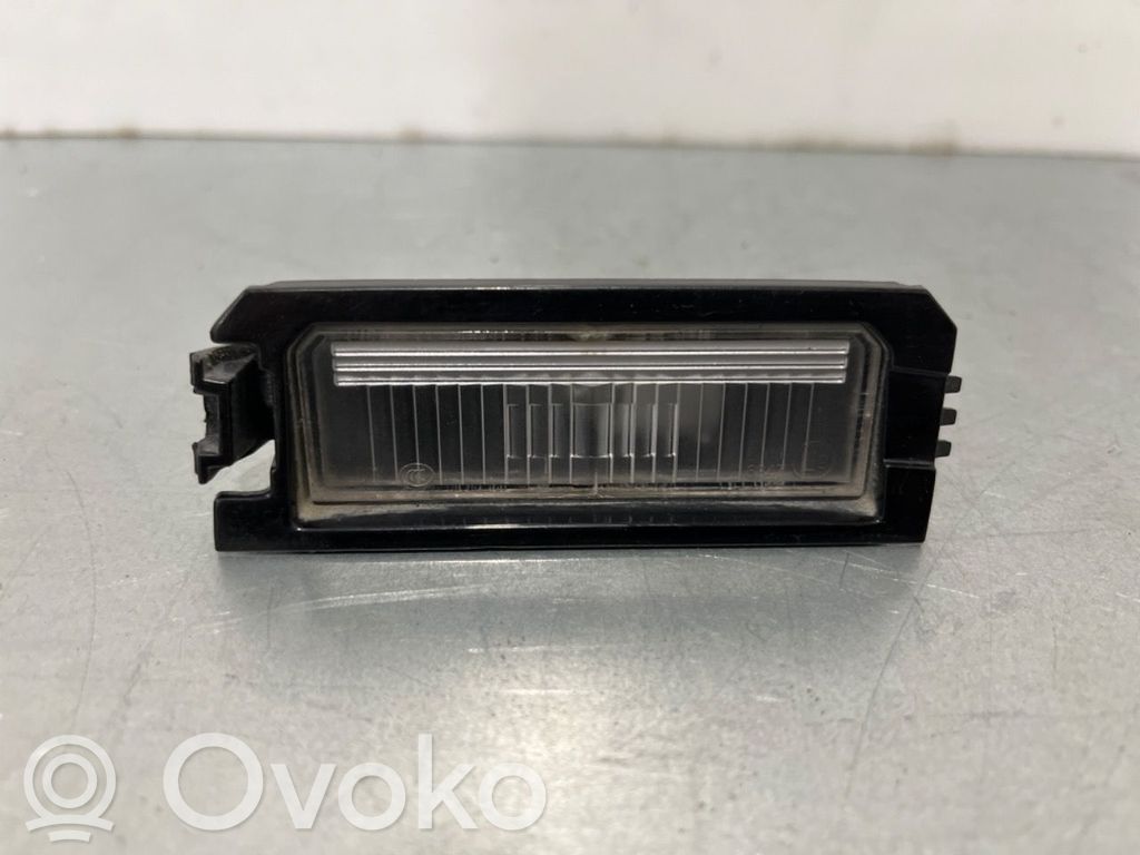 KIA Rio Numerio apšvietimas 