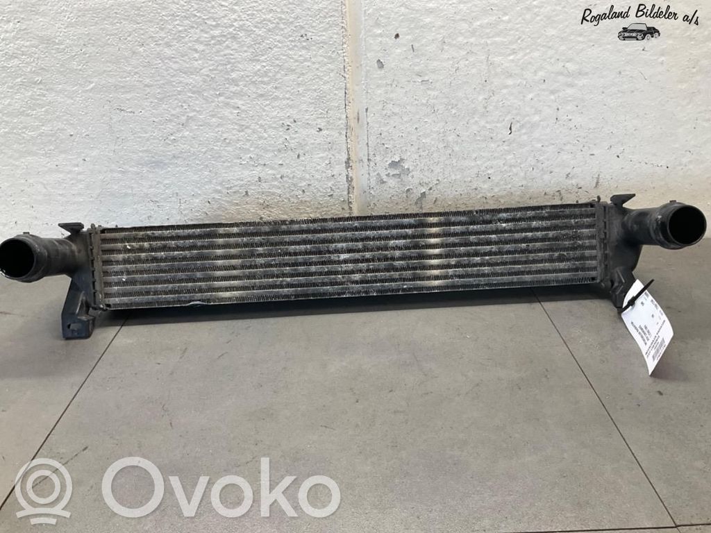 Jeep Cherokee KL Interkūlerio radiatorius 