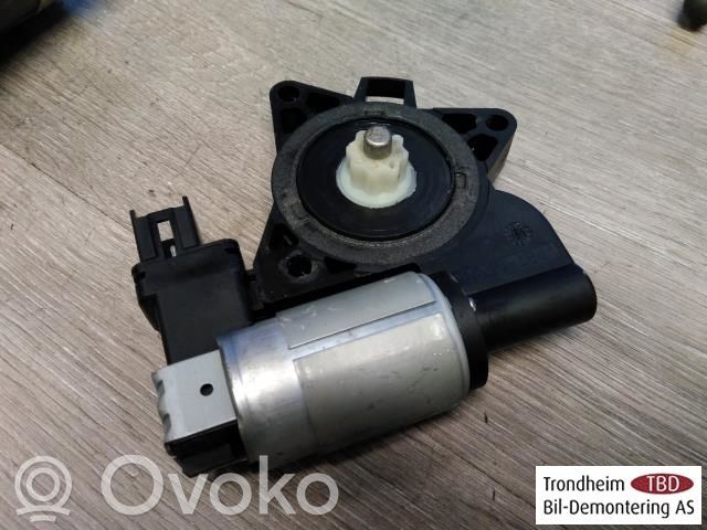 Mazda 3 I Motor macara geam ușă față 