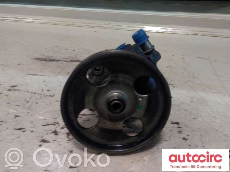 Peugeot Expert Power steering pump 