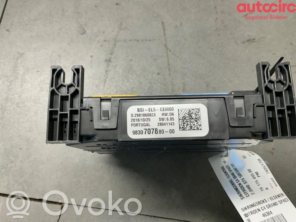 Citroen C4 SpaceTourer Drošinātāju kaste (komplekts) 