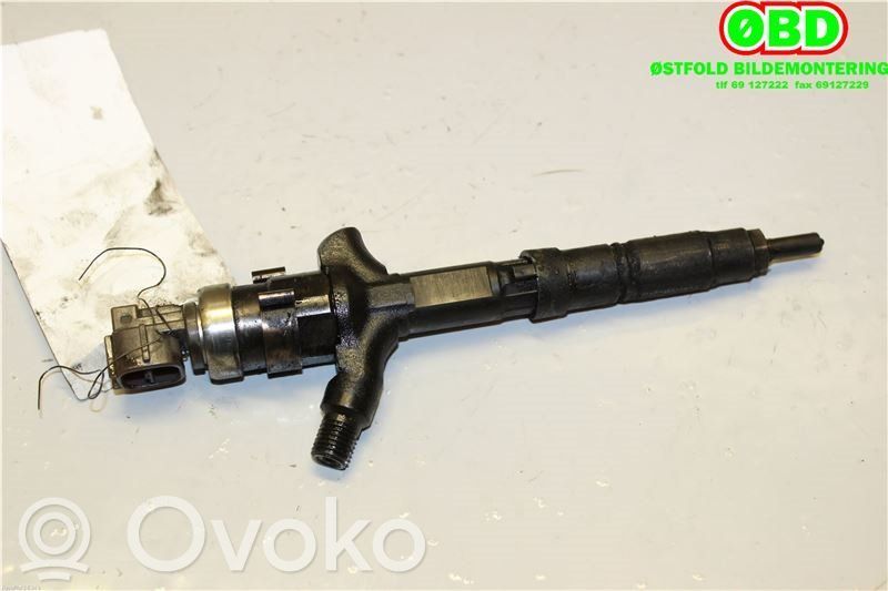 Toyota Corolla Verso E121 Inyector de combustible 