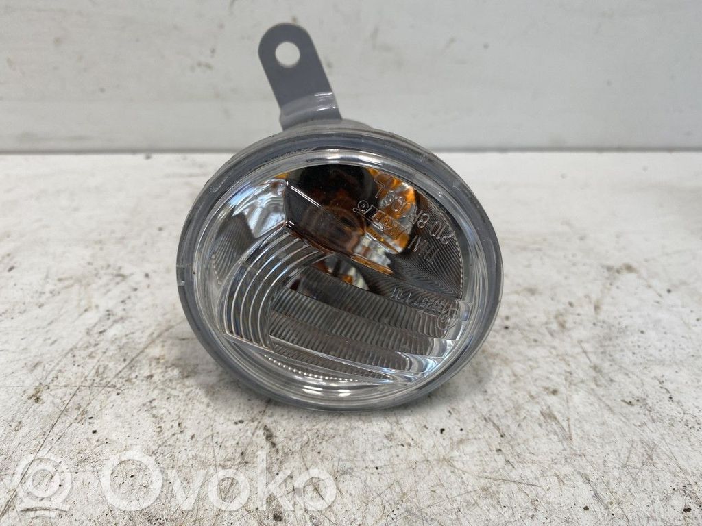 Isuzu D-Max Front indicator light 