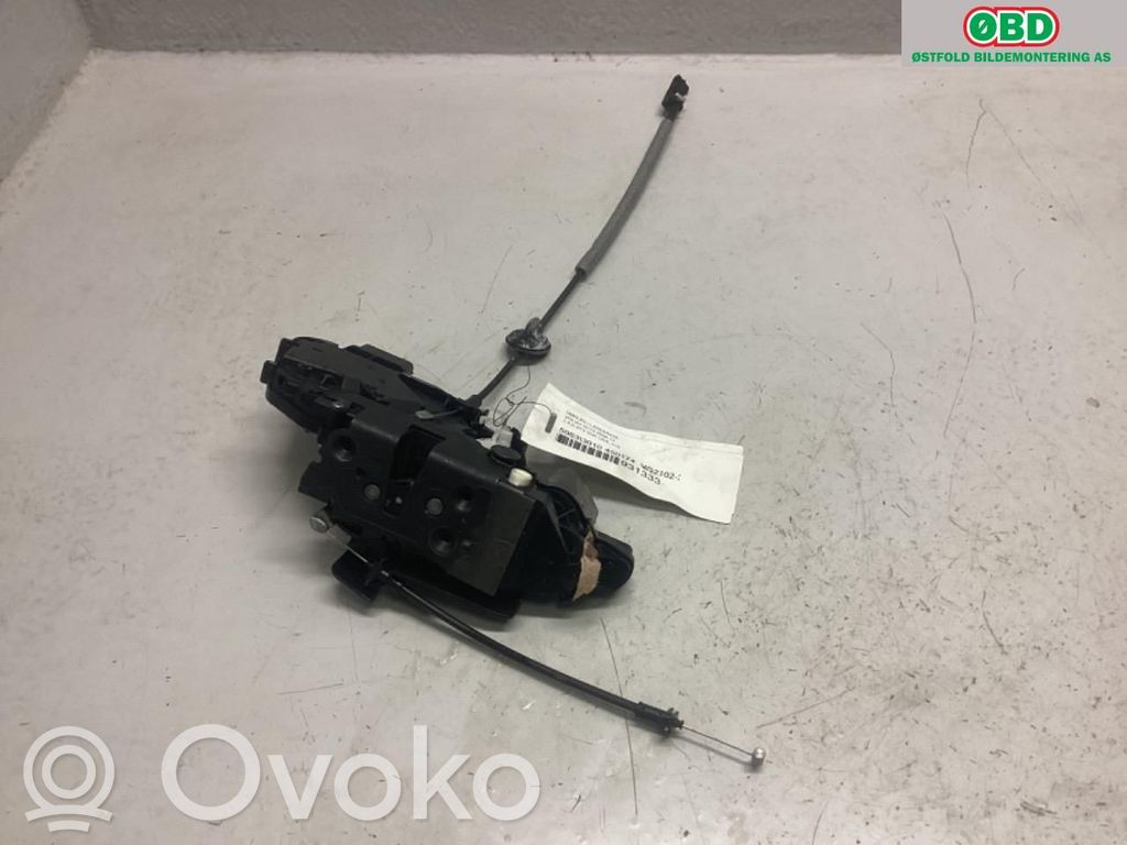Volvo XC70 Takaoven lukko 