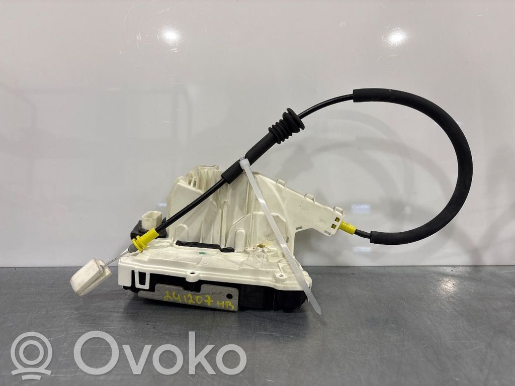 Takaoven lukko   106896900J,106896900J,106896900J,106896900J