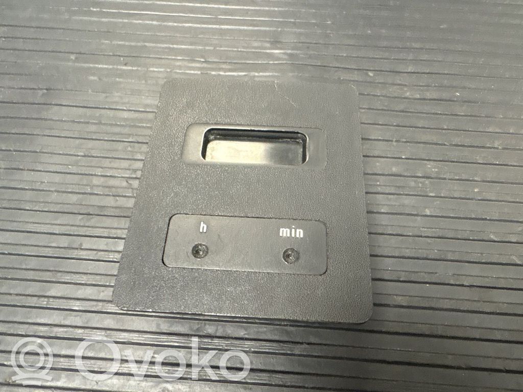 BMW 3 E30 Clock 