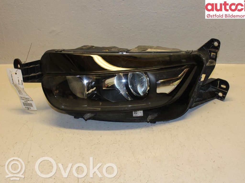 Citroen C4 II Picasso Phare frontale 