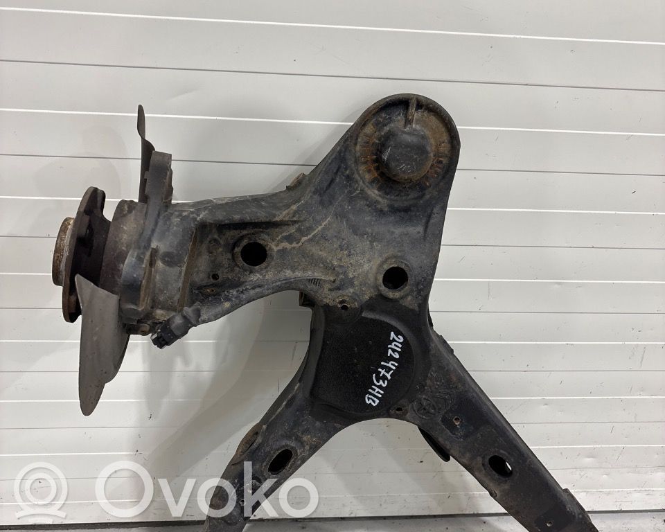 Peugeot Expert Rear wheel hub spindle/knuckle 