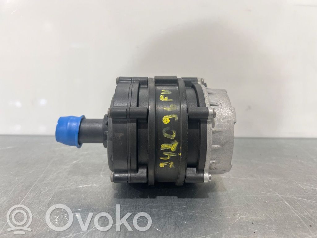 Volvo XC40 Webasto pompe de circulation d'eau 