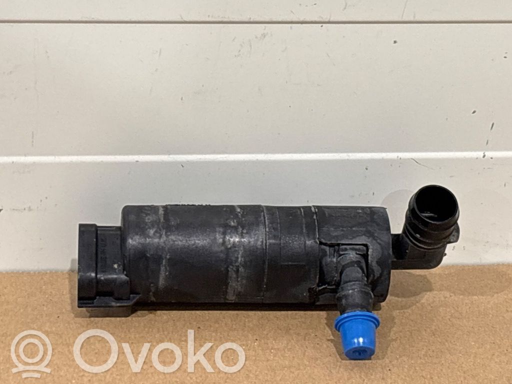 Windscreen/windshield washer pump   8528002020,8528002020,8528002020