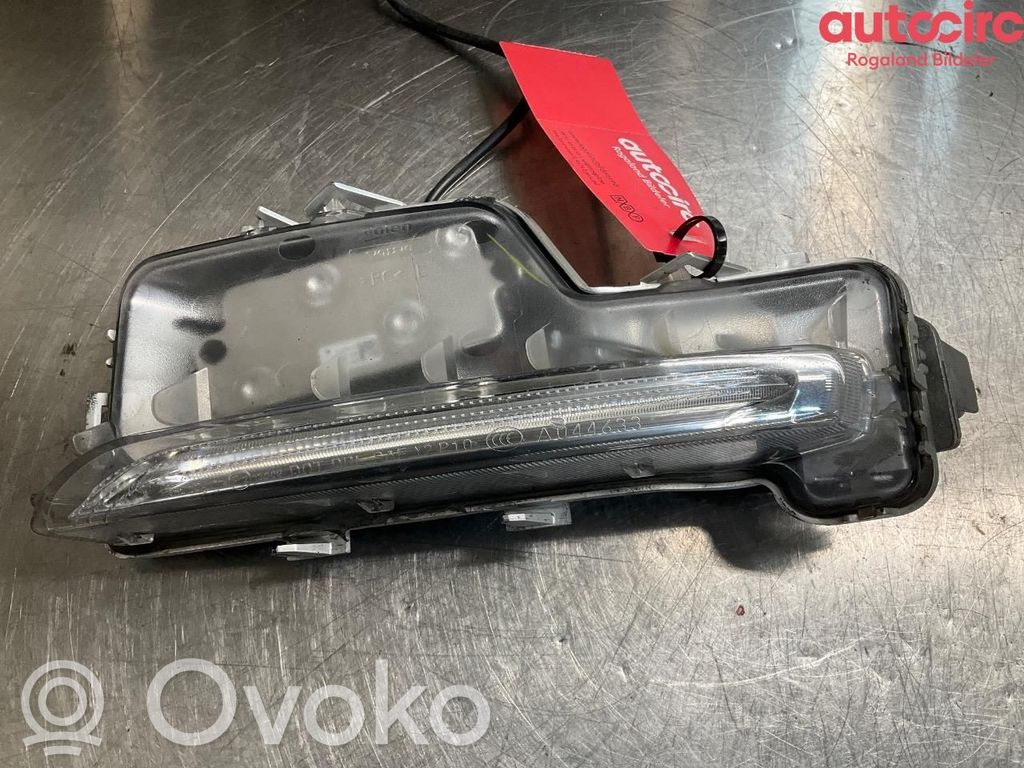 Volvo V60 Etusumuvalo 