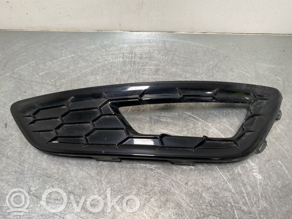 Ford Focus Kojelaudan sivutuuletussuuttimen kehys 