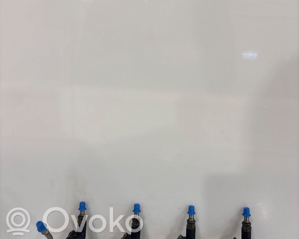 BMW 1 E81 E87 Distributore del carburante agli iniettori 