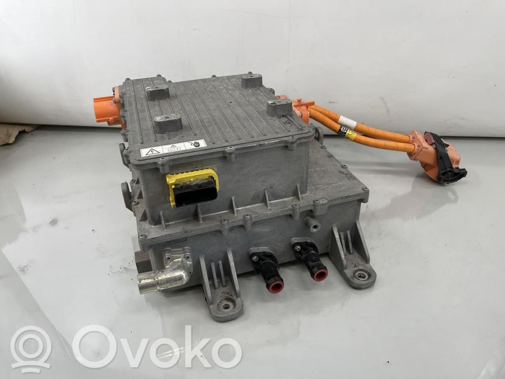 Maxus e-Deliver 3 Battery charger (optional) 