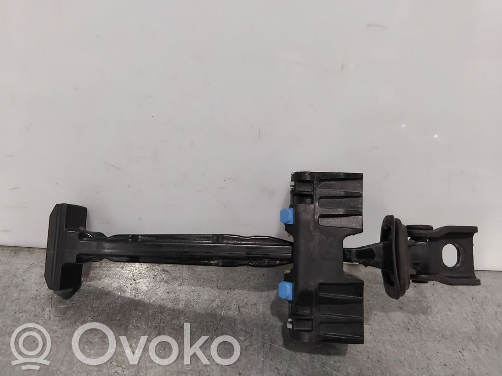 Volkswagen e-Golf Etuoven pidätin 