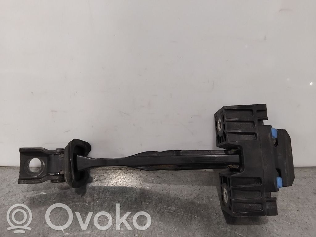 Volkswagen e-Golf Etuoven pidätin 