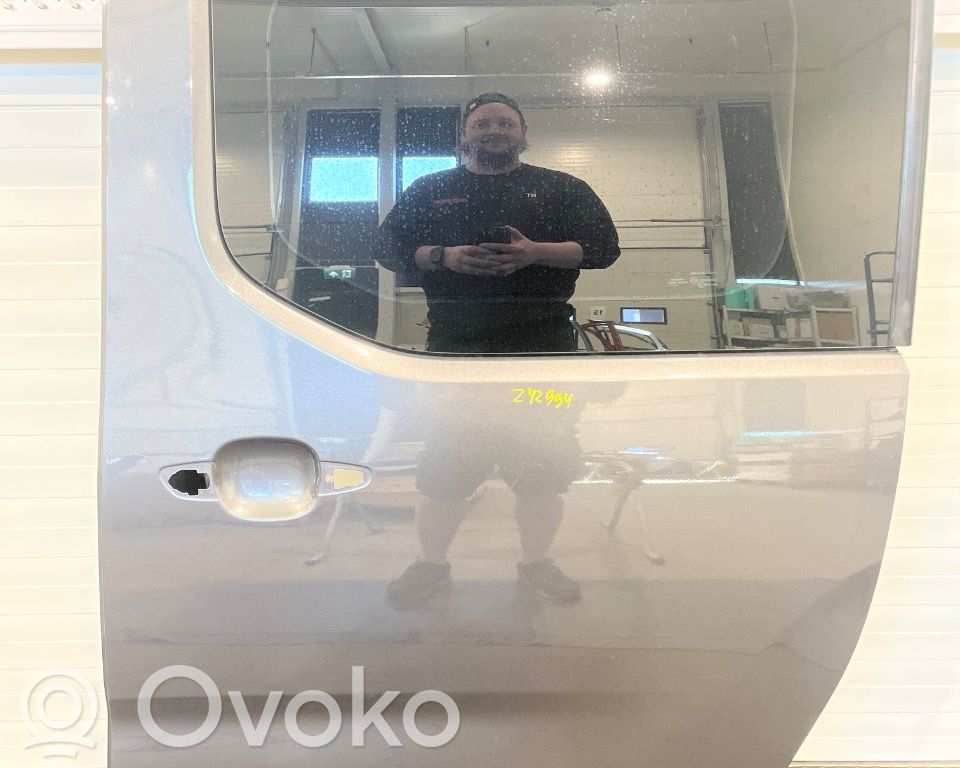 Citroen Berlingo Bīdāmas sānu durvis 
