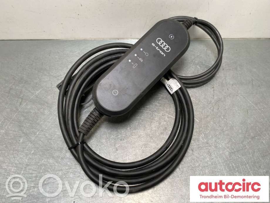 Audi e-tron Cable de carga del coche eléctrico 