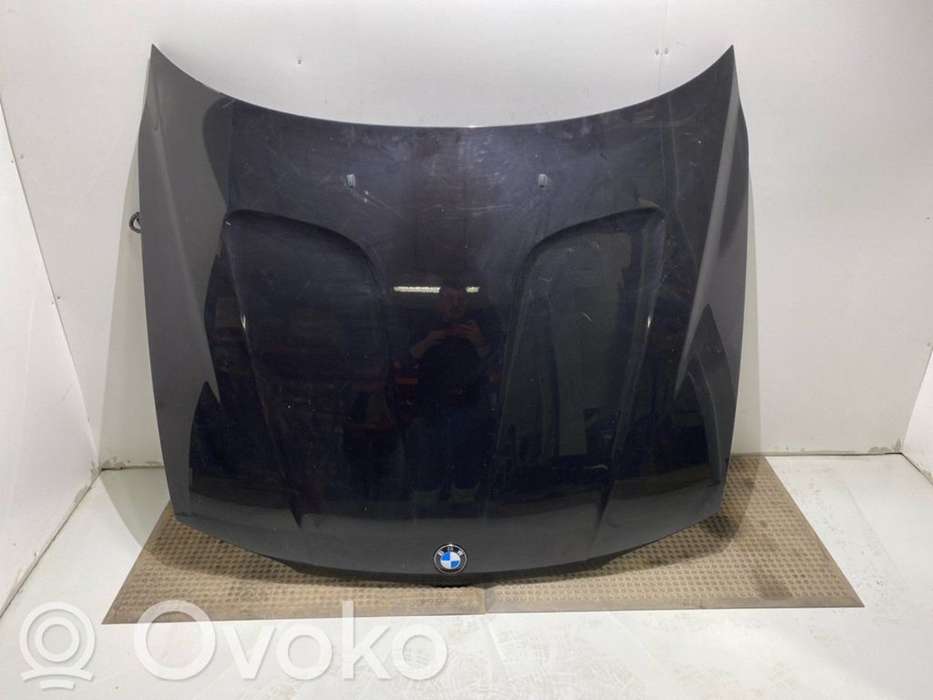 BMW X3 E83 Dzinēja pārsegs (vāks) 