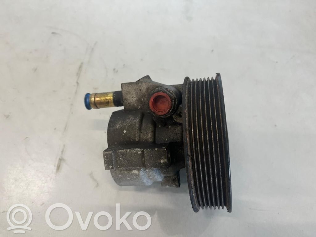 Opel Vivaro Ohjaustehostimen pumppu 