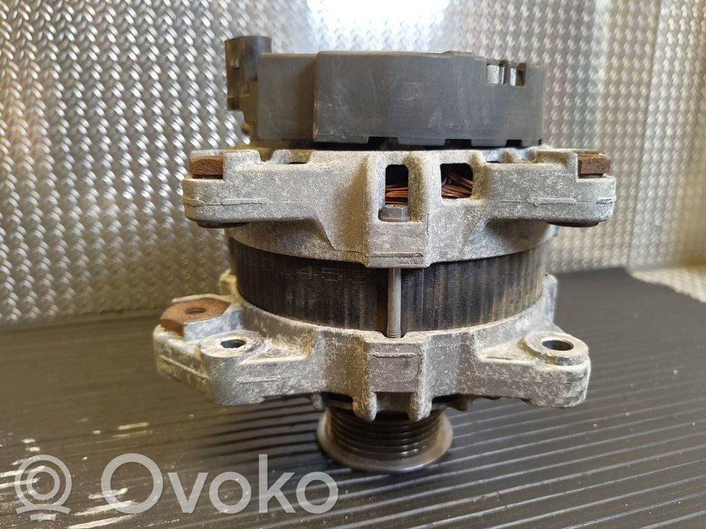 Volvo V40 Ģenerators 