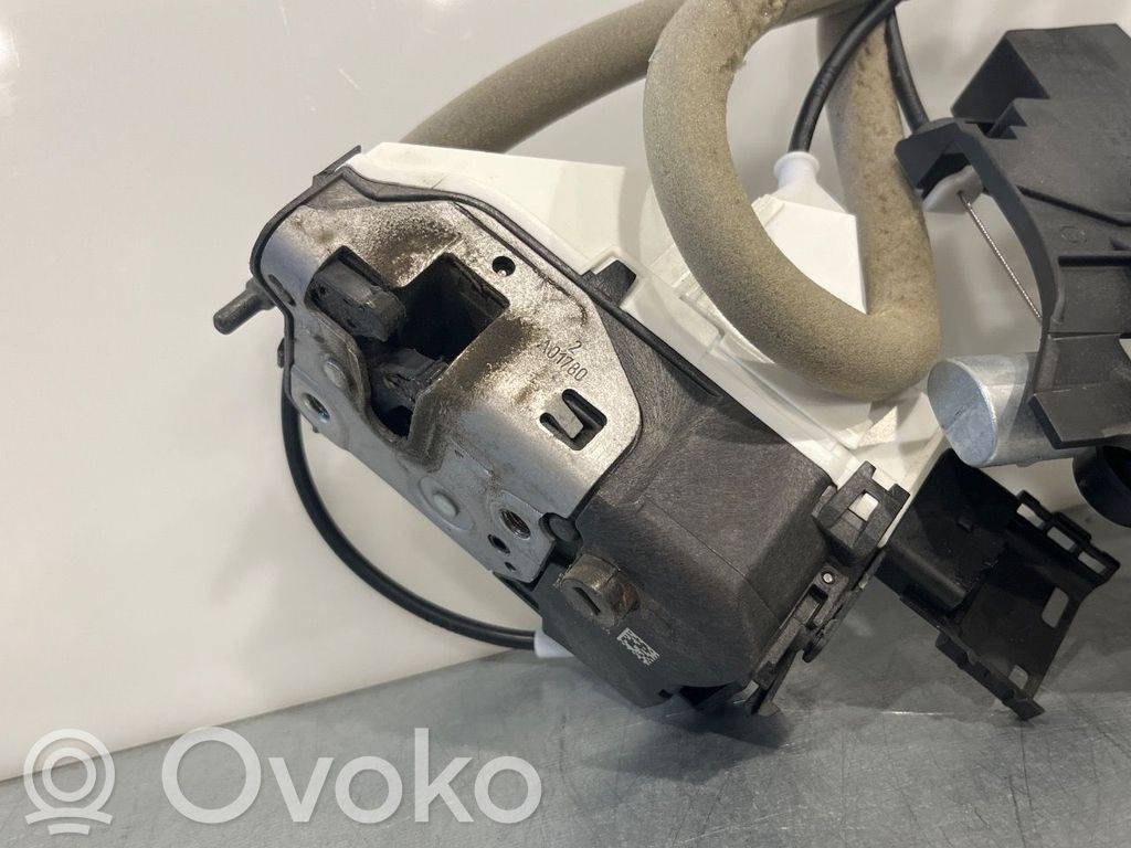 Citroen Berlingo Front door lock 