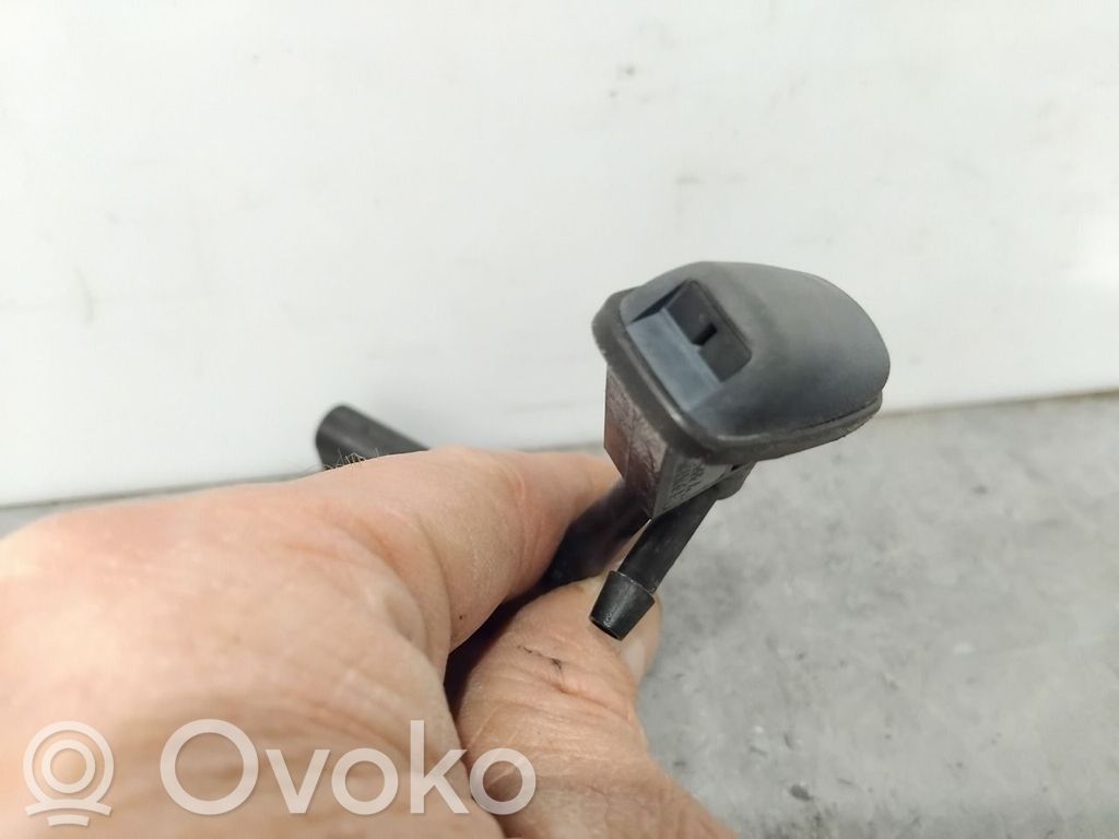 Ford Focus Buse de lave-phares 