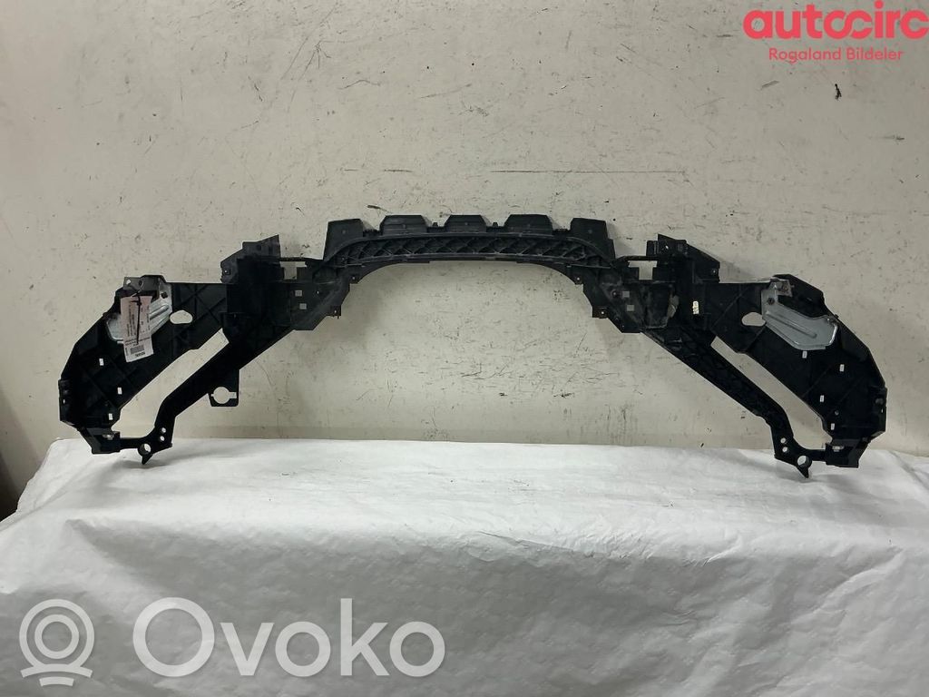 Volvo V40 Панель радиаторов 