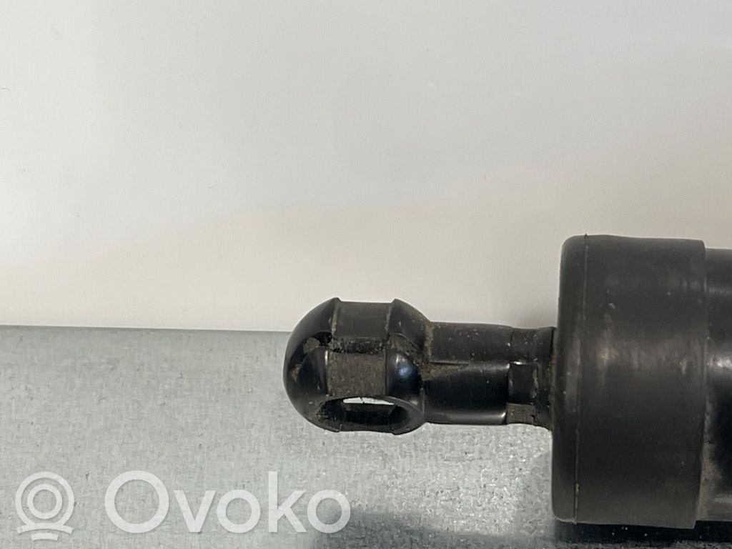 Mazda CX-5 II Tailgate/trunk strut/damper 