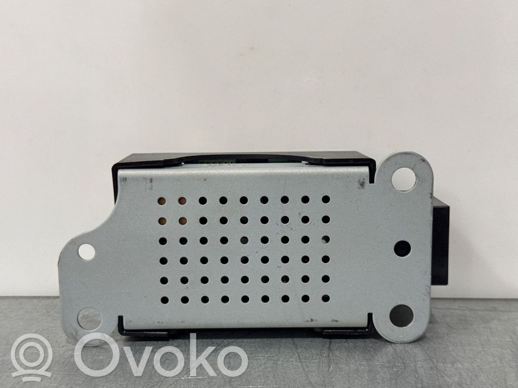 Volkswagen Golf VI Amplificateur d'antenne