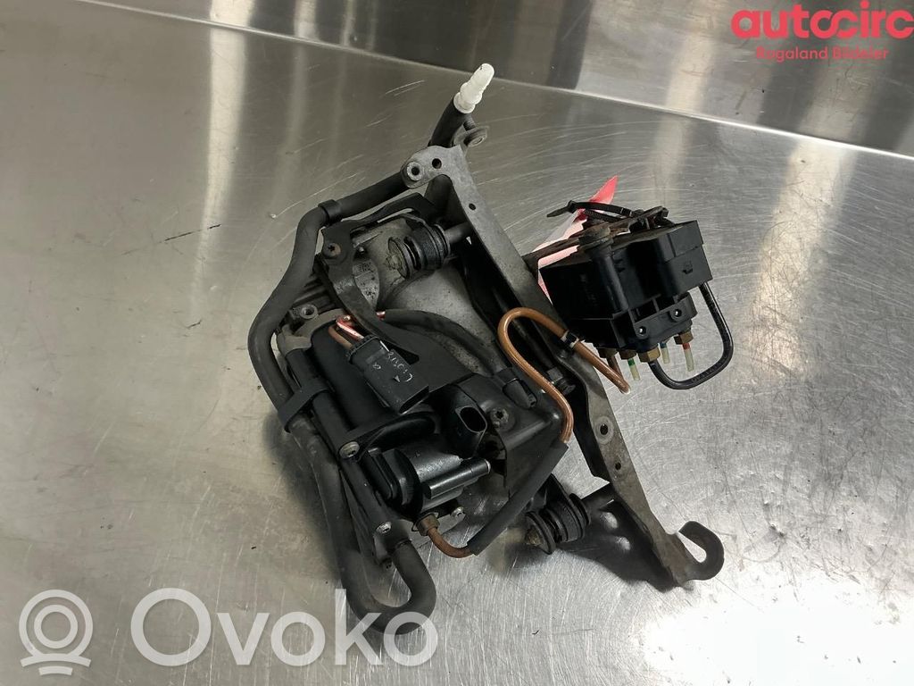 Mercedes-Benz GLC X253 C253 Compresor/pompă suspensie pneumatică 