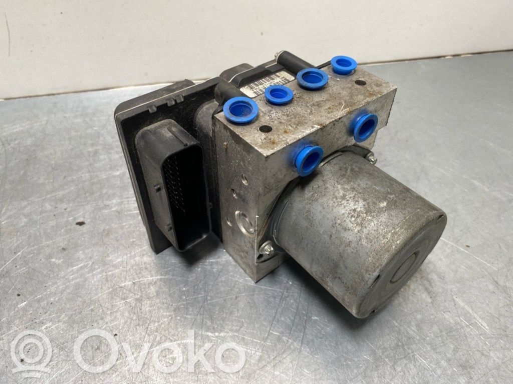 BMW X3 E83 ABS bloks 