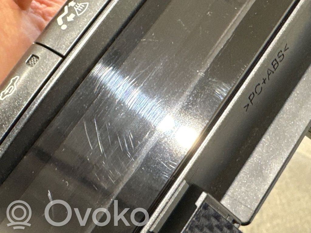 Lexus CT 200H Climate control/heater control trim 