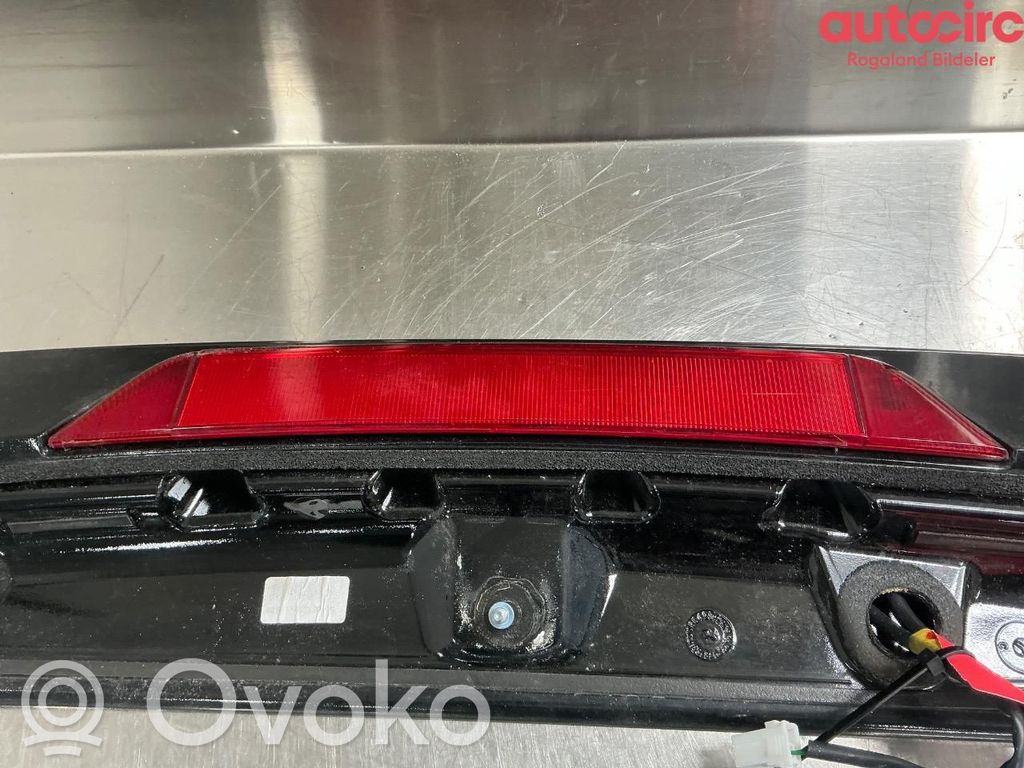 KIA Carens III Becquet de coffre