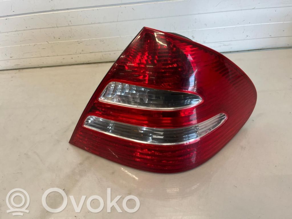 Takavalot   A211820046464,A2118200464,A2118200464,A211820046464