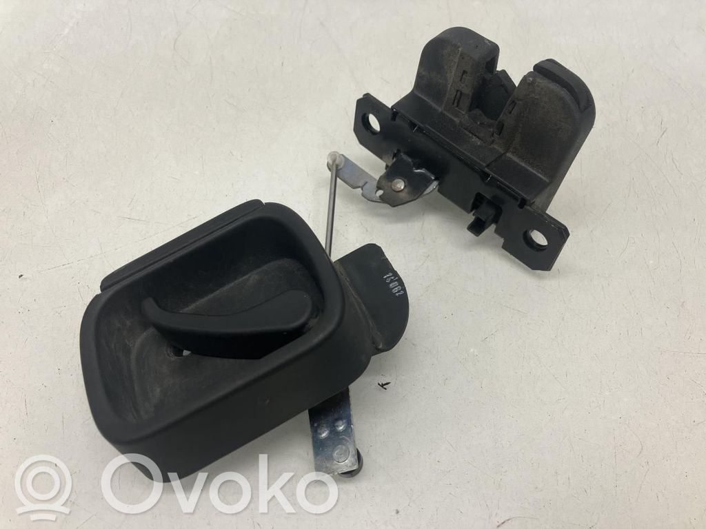 Volkswagen Caddy Rear door lock 