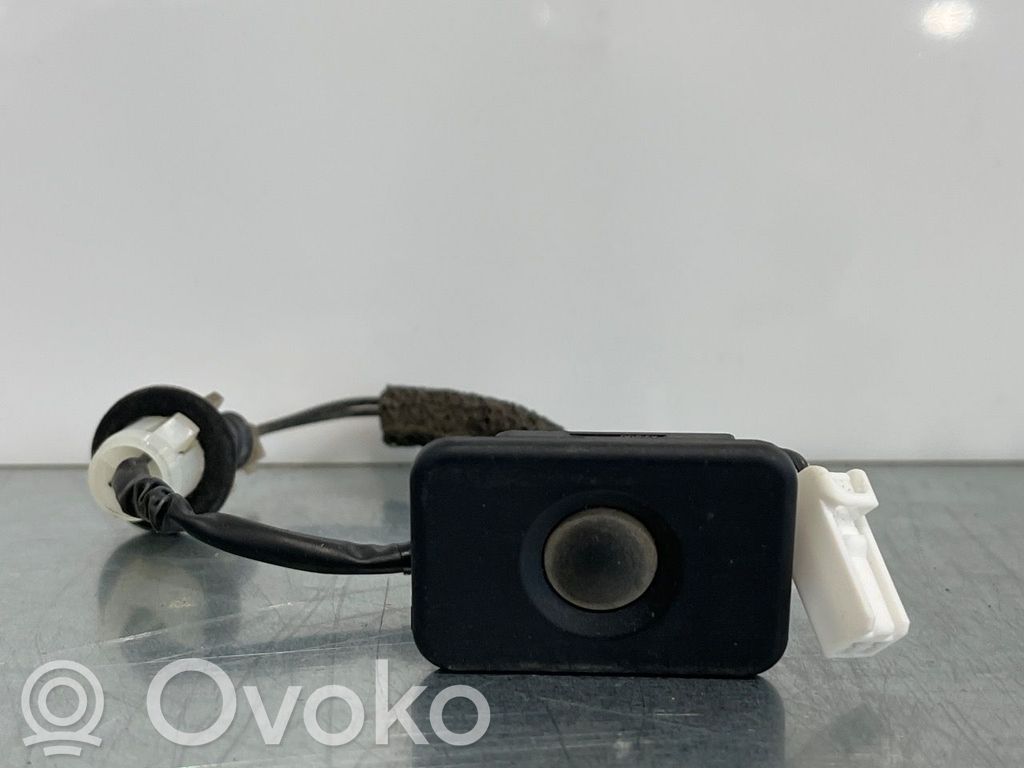 Tailgate opening switch   GS2A676S0,GS2A676S0,GS2A676S0,GS2A676S0