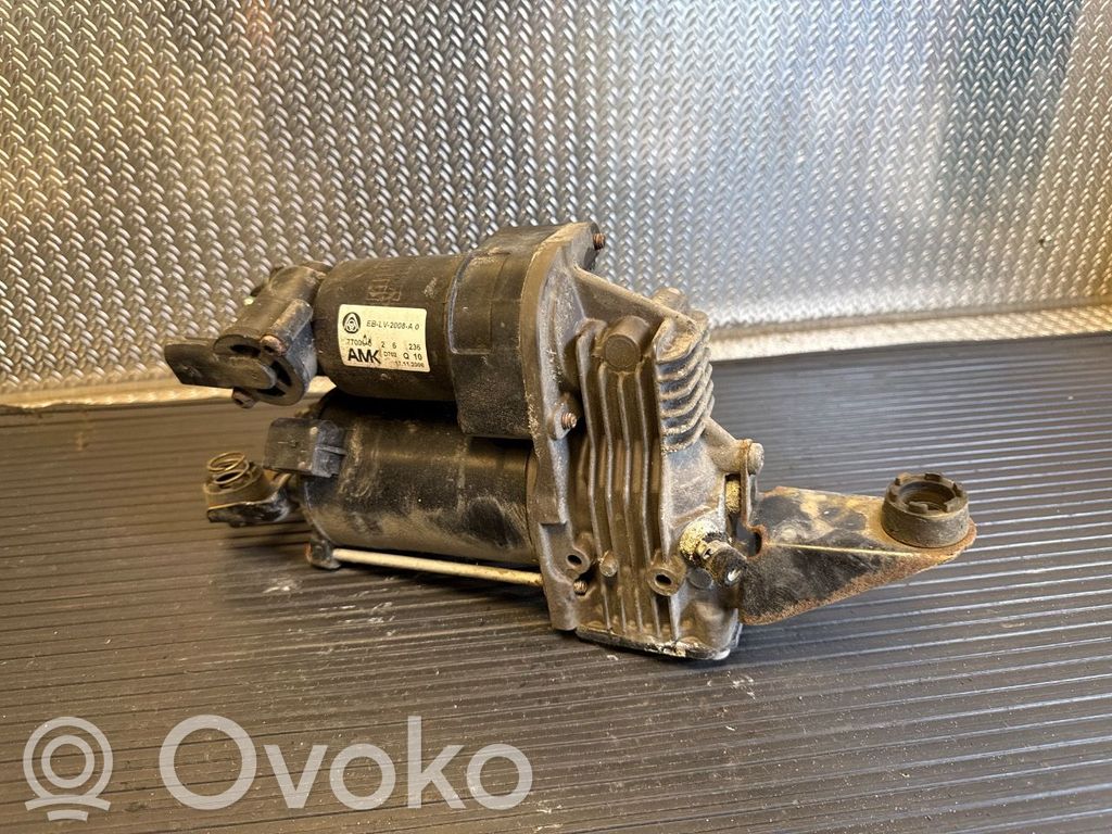 BMW 5 E60 E61 Air suspension compressor/pump 