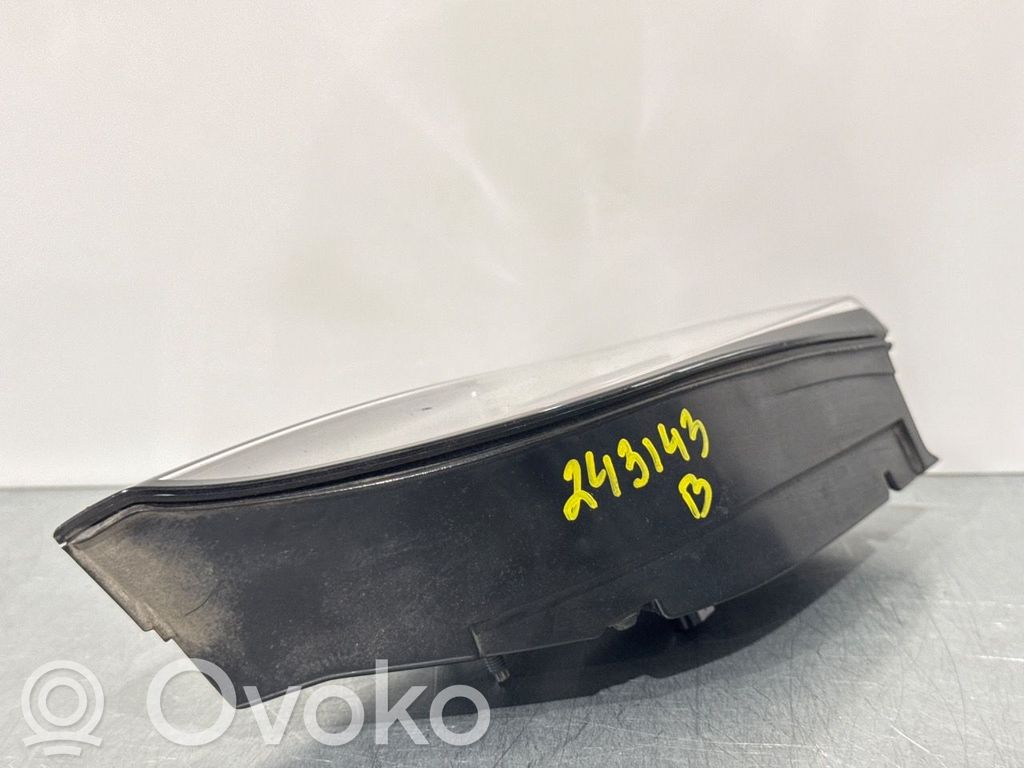 Tesla Model 3 Takavalot 