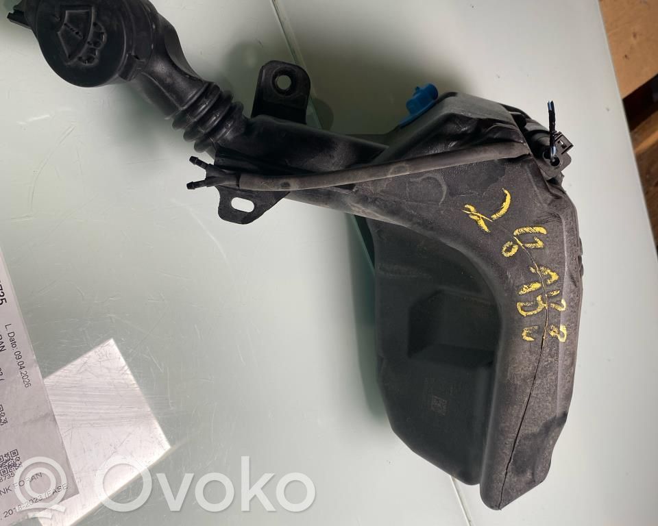 Tesla Model 3 Wischwasserbehälter 